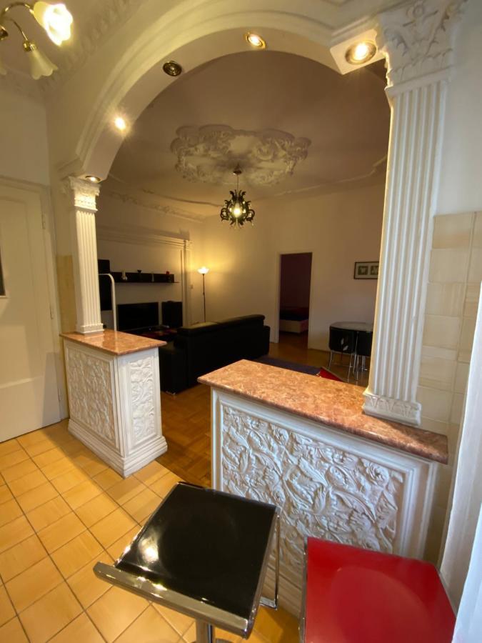 Promenade Guesthouse Near The Danube Budapest Esterno foto