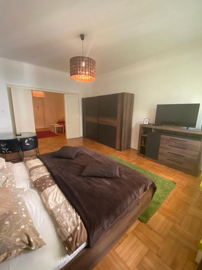 Promenade Guesthouse Near The Danube Budapest Esterno foto