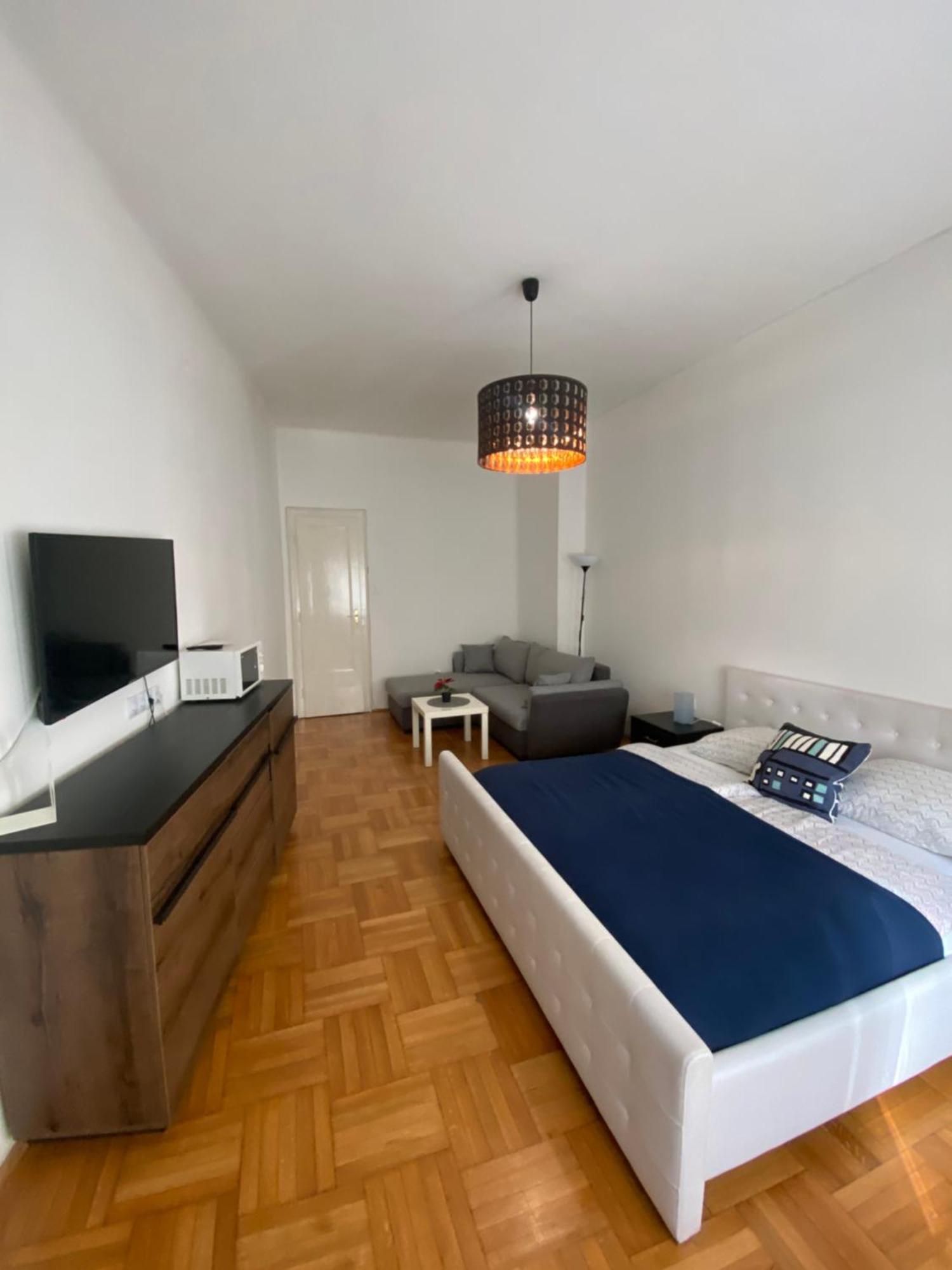 Promenade Guesthouse Near The Danube Budapest Esterno foto