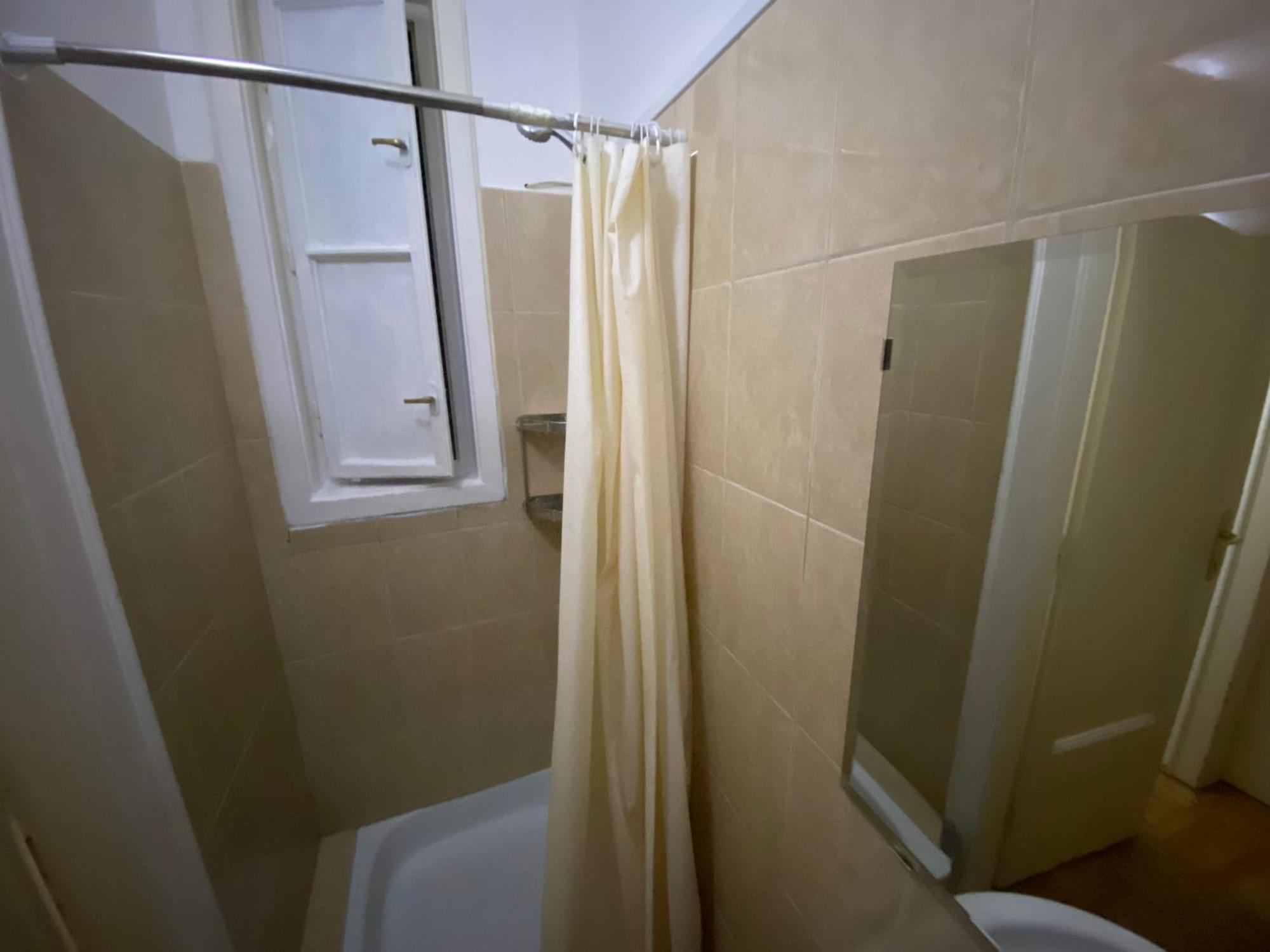 Promenade Guesthouse Near The Danube Budapest Esterno foto