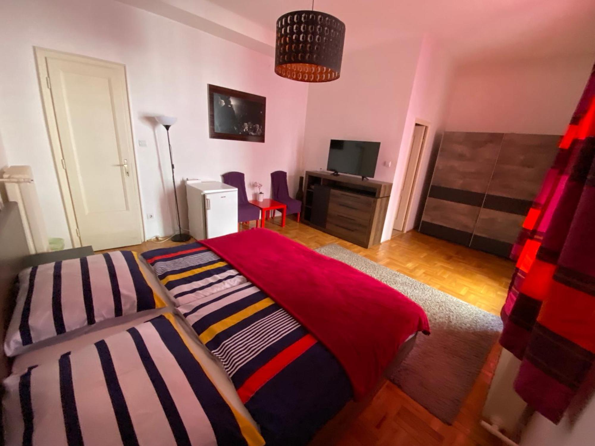 Promenade Guesthouse Near The Danube Budapest Esterno foto