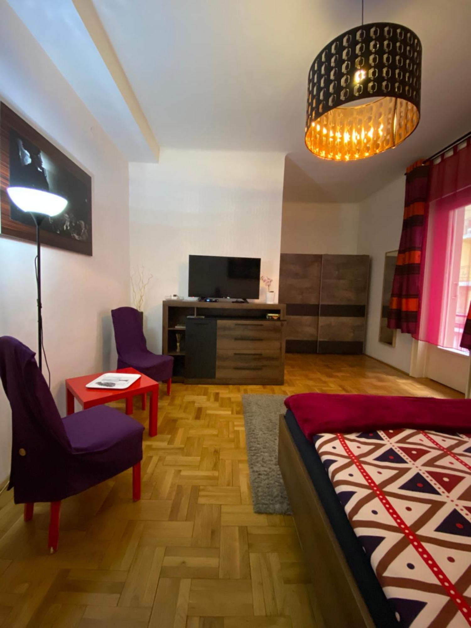 Promenade Guesthouse Near The Danube Budapest Esterno foto